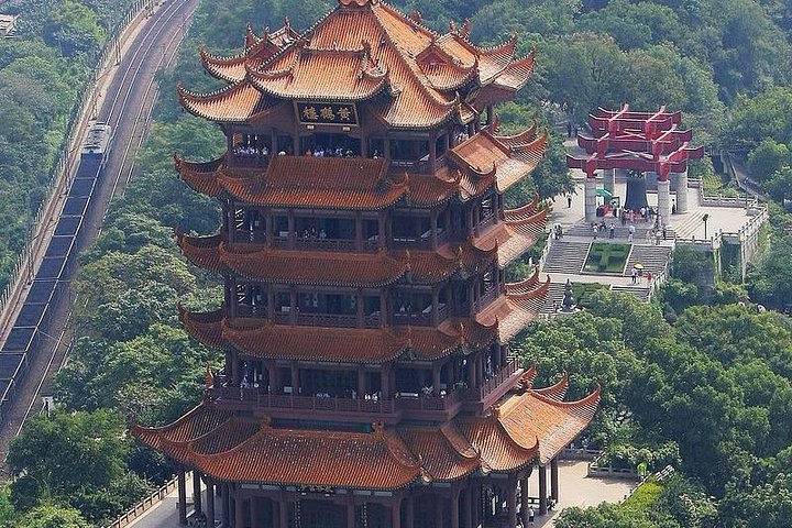 4 Stunden Wanderung zum Wuhan Yellow Crane Tower und Donghu Lake mit Bootsfahrt
