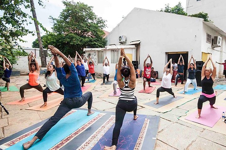 Séance privée de yoga et de méditation de 2 heures avec instructeur de yoga à Orchha