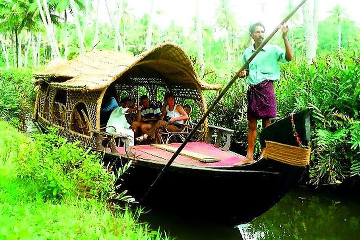 Cochin : Ecoboottocht met lunch door Backwater Village