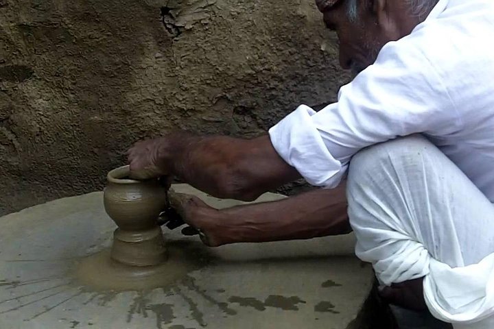 All Inclusive Tribal Village Walk com visita ao projeto Taragram de Orchha