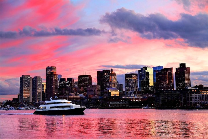 City Cruises Boston 90 - Hafenrundfahrt bei Sonnenuntergang