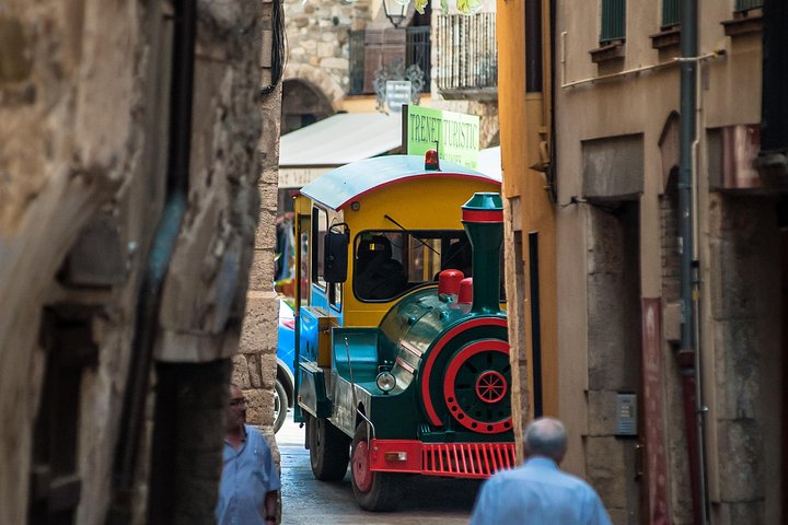 Dagtrip met kleine groep naar drie middeleeuwse dorpen vanuit Barcelona