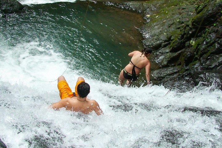 18 - Avventura con la zipline Oltre 11 cascate in Costa Rica