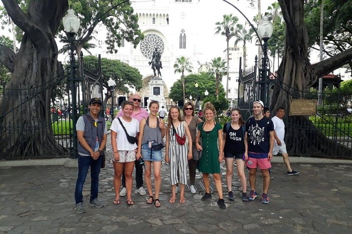 Experiência Privada em Guayaquil - City Tour para Idosos
