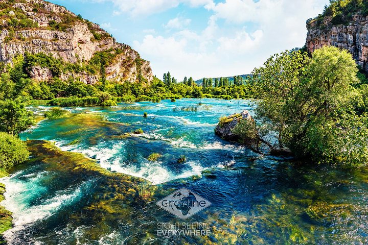 Tour di un giorno alle cascate di Krka con giro in barca da Spalato e Trogir