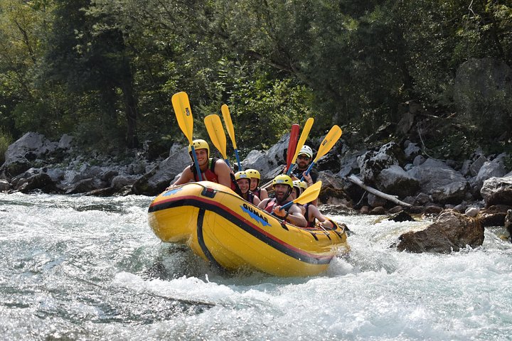 Soča River White Water Forsränning i Bovec med gratis foton