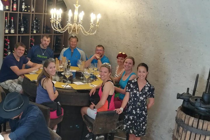 Große Tour durch Valpolicella : Schwerpunkt Amarone, 2 Weingüter und Mittagessen