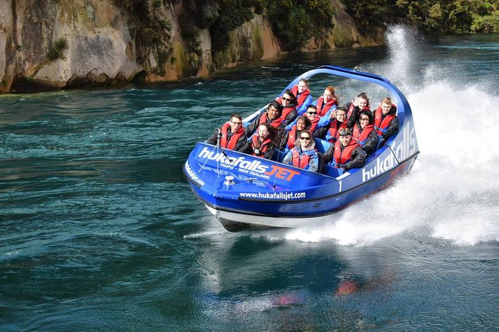Paseo en jet boat por las cataratas del Huka