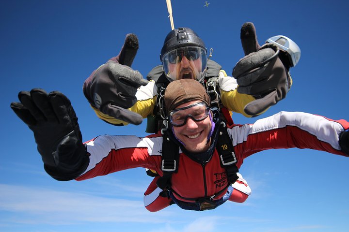 Saut en parachutisme de 3 660 mètres en tandem au Lac Taupo