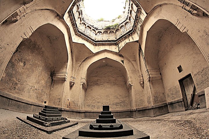 Excursão privada de meio dia em Hyderabad, incluindo show de som e luz