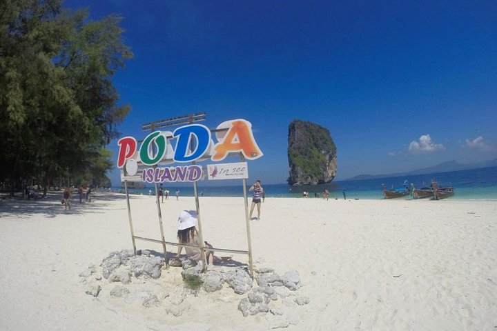 Krabi 4 Island Tour: charter privado de barco de cauda longa