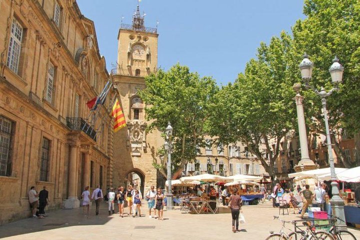 Aix en Provence & Cassis Tour privado con guía turístico oficial!