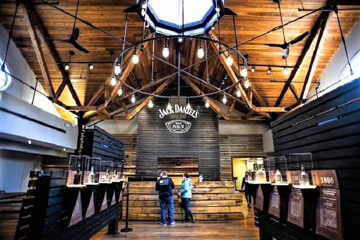 Jack Daniel's destilleritour från Nashville + whiskyprovningar