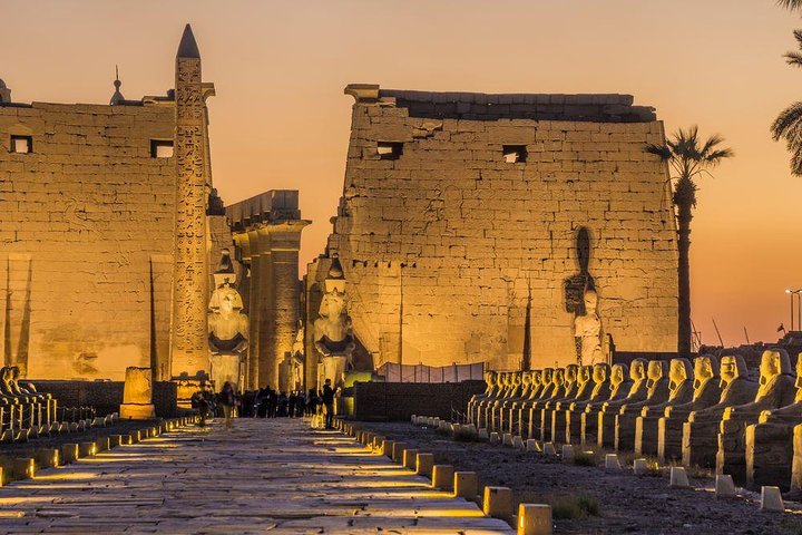 4-Days 3-Nights Cruise Aswan & luxor with hot air balloon,abu simbel from Aswan
