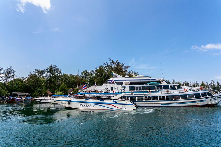 Koh Yao Yai a Koh Phi Phi di Koh Yao Sun Smile Speed Boat