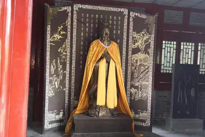 Tagestour zum Konfuzius-Tempel in Qufu ab dem Qufu-Hochgeschwindigkeitszug oder der Stadt