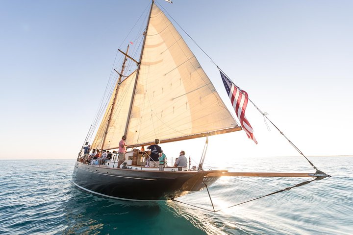Navigazione su Historic Schooner Yacht a Salem, MA