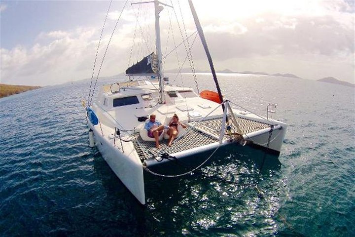 50 'luxe jacht. Privé catamaran-snorkel- en strandervaring van een hele of halve dag