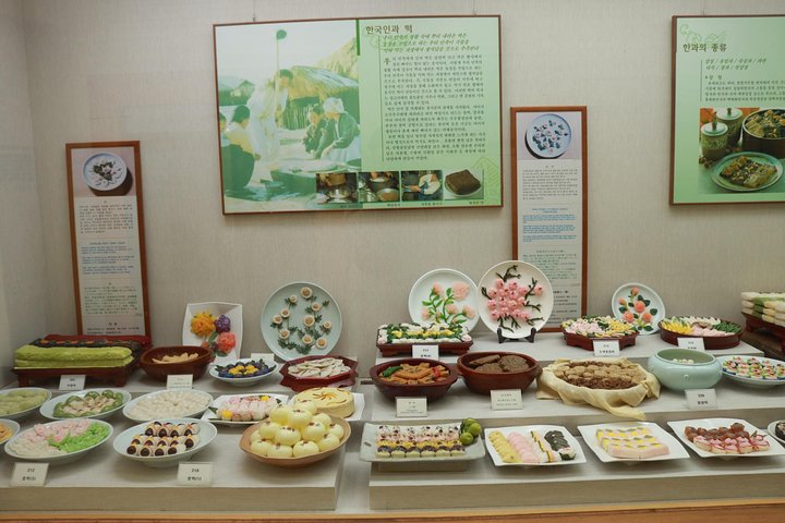 Visite du village folklorique UNESCO à Andong, incluant le musée du soju de Séoul en train KTX