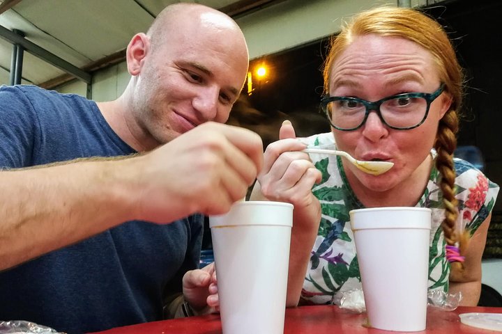 Tour gastronómico de Trinidad por la noche