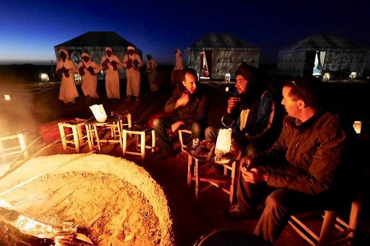 Tour privato di 4 giorni nel deserto di lusso da Fes a Marrakech