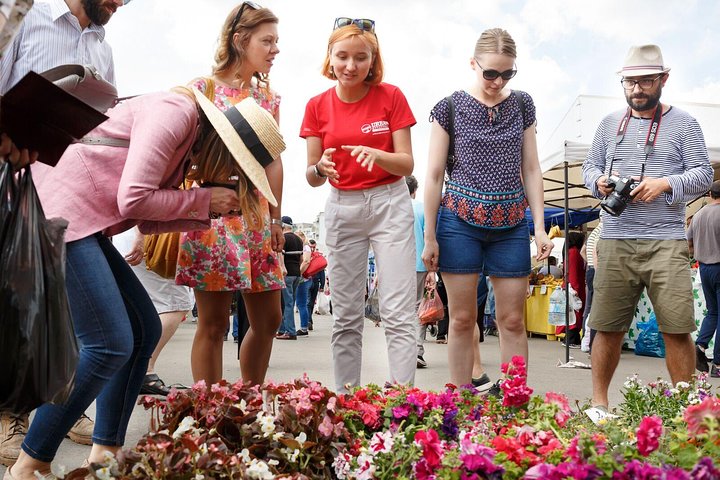 Bucharest Food Lovers Tour: Mercados, degustações e pontos escondidos
