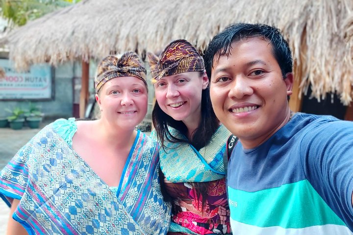 Lombok Tour privado Cascada y pueblo tradicional, incluida la playa