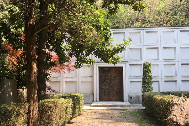 Tour Privato di 3 Ore alla Scoperta della Storia Ebraica di Bolzano