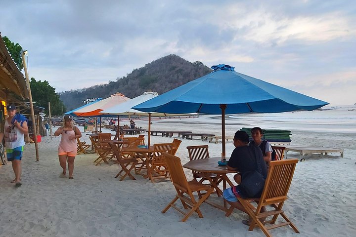 Lombok Tour privado Cascada y pueblo tradicional, incluida la playa