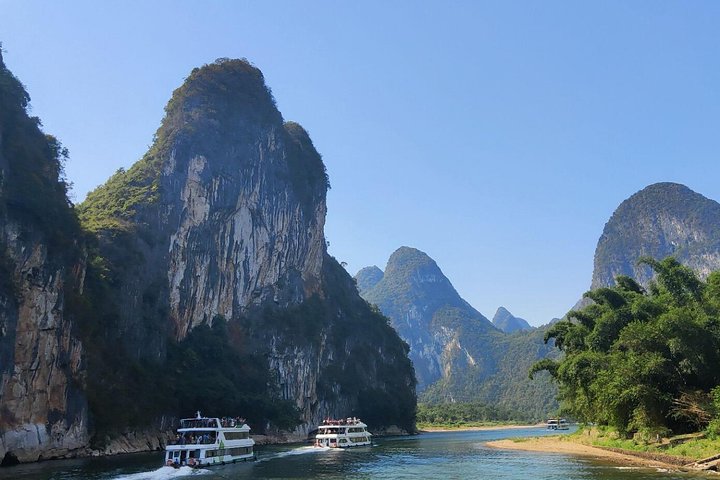 Ganztägige Li-River-Tour mit dem 4-Sterne-Boot und Liusanjie Show