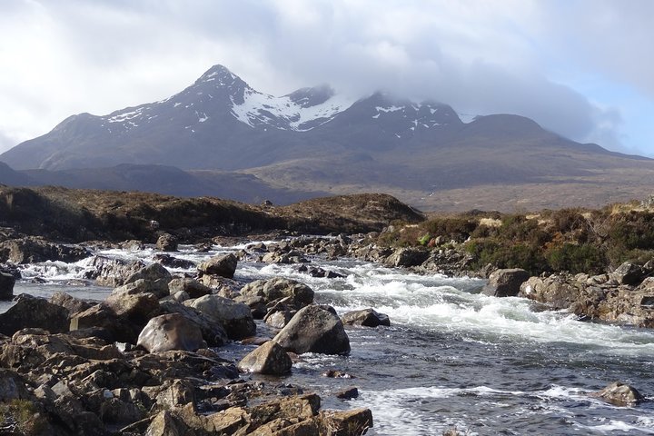 Tagestour zur Isle of Skye und Fairy Pools von Inverness