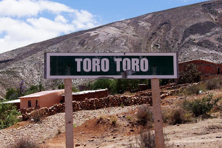 Abenteuer durch den Toro Toro National Park. 3 Tage 2 Nächte. Englisch-Führer
