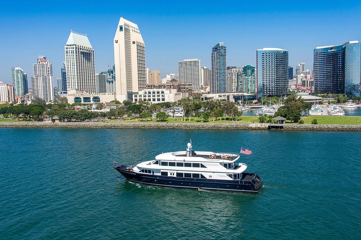 Crucero con cena por el puerto de San Diego