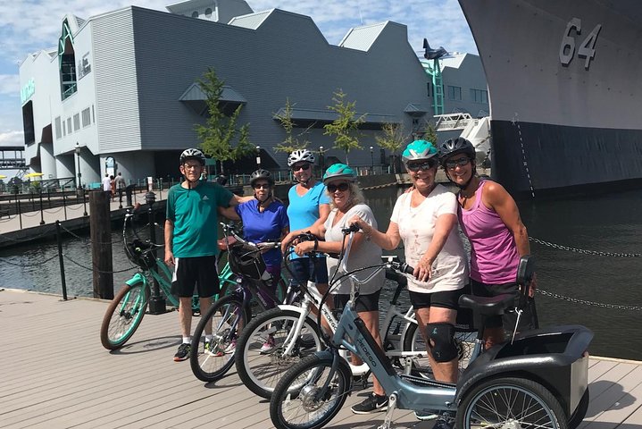 Tour de medio día de alquiler de bicicletas eléctricas en Norfolk