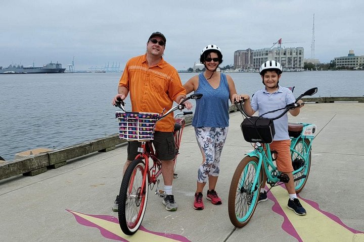Tour de medio día de alquiler de bicicletas eléctricas en Norfolk