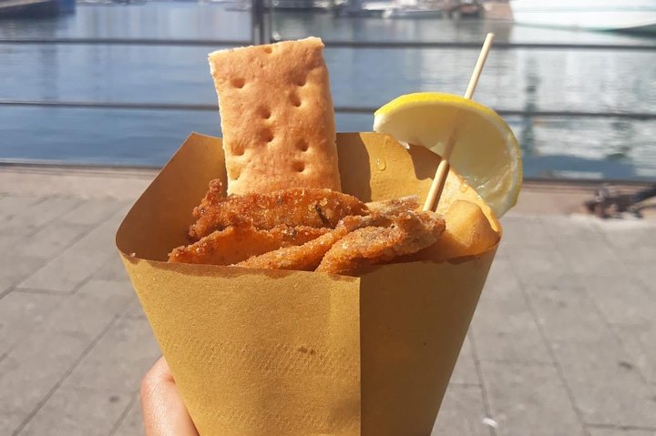 Tour gastronomico per piccoli gruppi a Genova con pasto completo ed Esperto alimentare locale