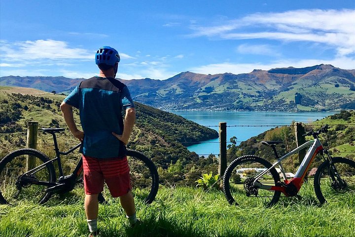Lava Loop - Guidet elektrisk mountainbike-tur i Akaroa