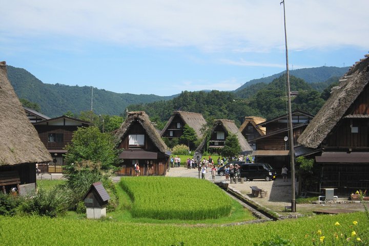 [En-dags bustur med afgang fra Kanazawa Station] Shirakawa-go og Gokayama, to verdensarvslandsbyer bustur