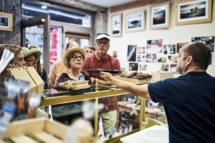 Visite gastronomique de la vieille ville de Lyon avec spécialités locales Dégustation et déjeuner