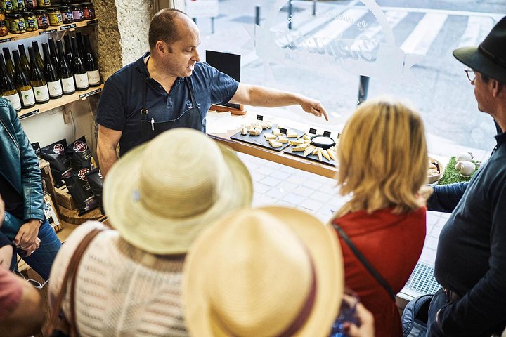 Visite gastronomique de la vieille ville de Lyon avec spécialités locales Dégustation et déjeuner