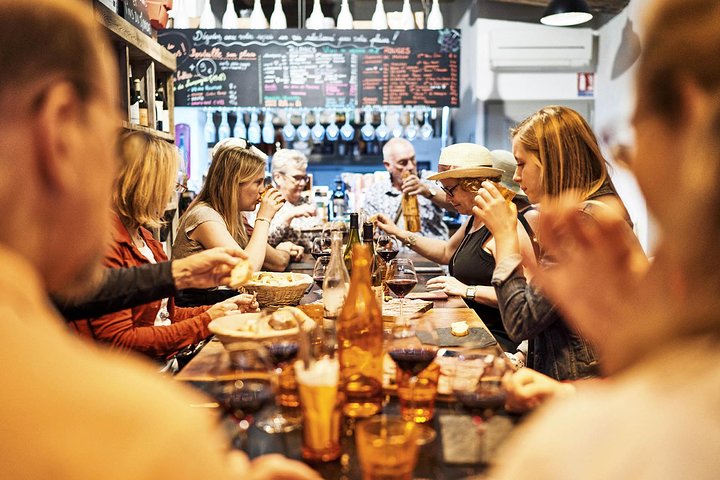 Visite gastronomique de la vieille ville de Lyon avec spécialités locales Dégustation et déjeuner