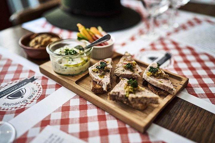 Visite gastronomique de la vieille ville de Lyon avec spécialités locales Dégustation et déjeuner