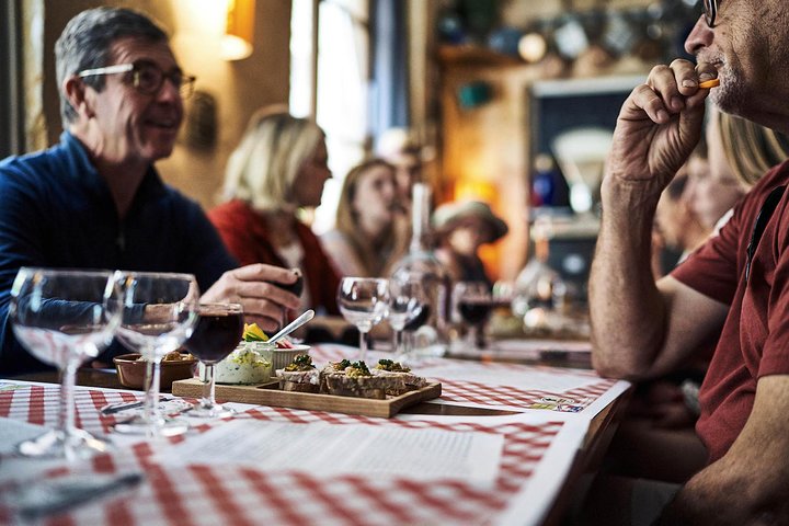 Visite gastronomique de la vieille ville de Lyon avec spécialités locales Dégustation et déjeuner