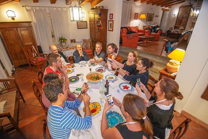 Spiseoplevelse i en lokals hjem i Trapani med Show Cooking