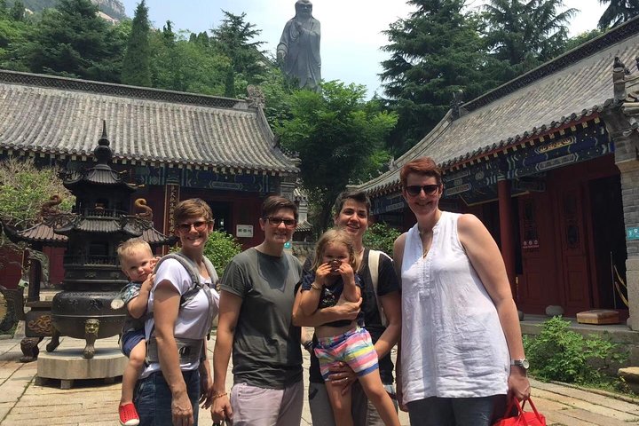 Private Qingdao Laoshan-Tagestour mit Mittagessen und Hin- und Rückfahrt mit der Seilbahn