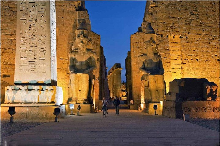 Pirámides de Guiza, Museo del Antiguo Egipto y Mercado Antiguo de Port Said