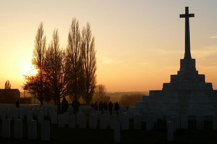 Desde LIlle o Brujas, Tregua de Navidad a Passchendaele Ypres 1 día WW1 privado