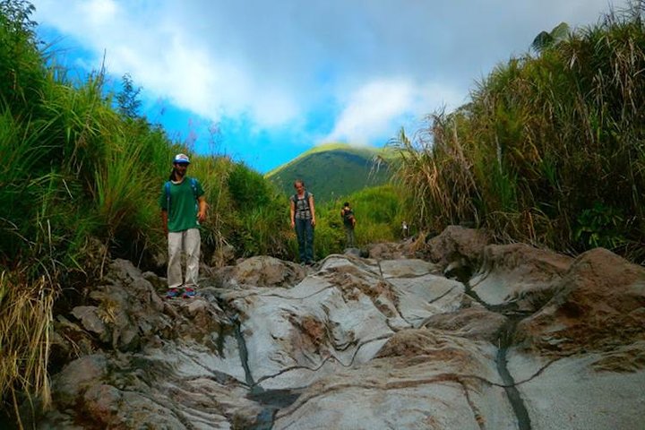 Trekking privado Sulawesi Monte Mahawu y Lokon desde Manado