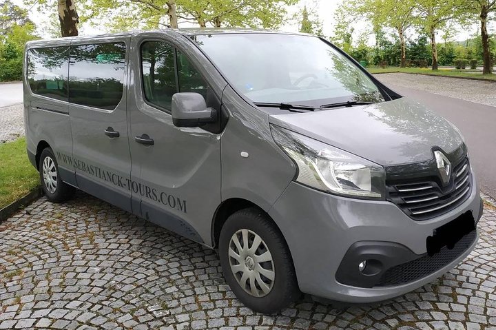 Trasferimento privato di sola andata da Karlovy Vary a Český Krumlov