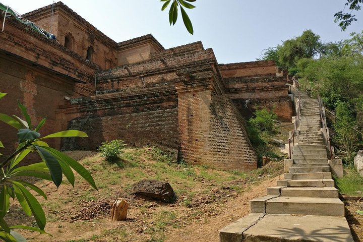 Tour panoramico di un'intera giornata con gita in barca a Kyaukgu Umin